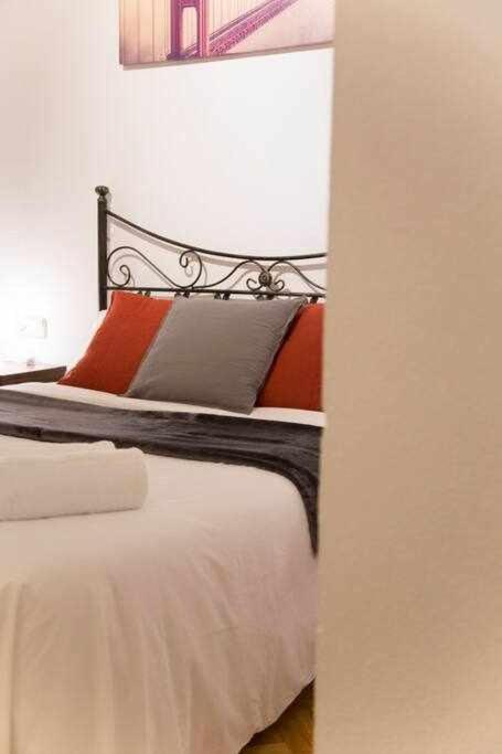 Un Elegante Piso Para Descubrir Μαδρίτη Εξωτερικό φωτογραφία
