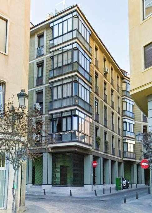 Un Elegante Piso Para Descubrir Μαδρίτη Εξωτερικό φωτογραφία