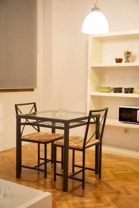 Un Elegante Piso Para Descubrir Μαδρίτη Εξωτερικό φωτογραφία