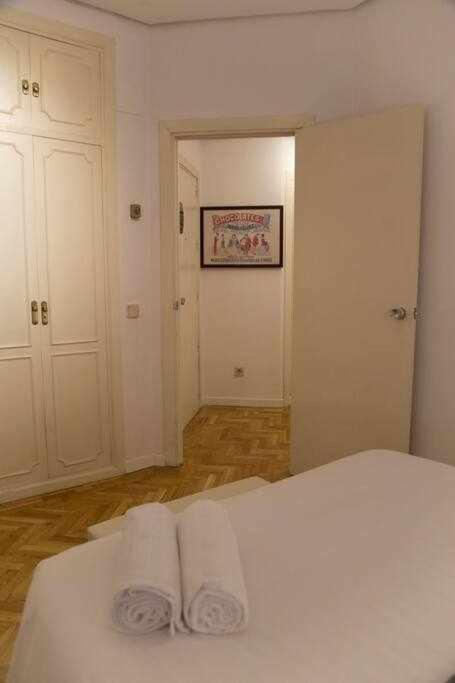 Un Elegante Piso Para Descubrir Μαδρίτη Εξωτερικό φωτογραφία